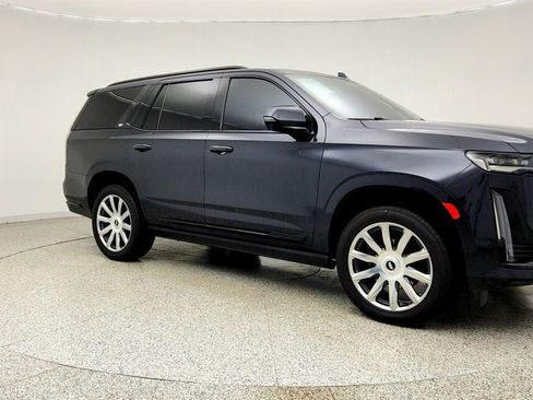Used 2022 Cadillac Escalade Premium Luxury Platinum AWD/4WD image 3