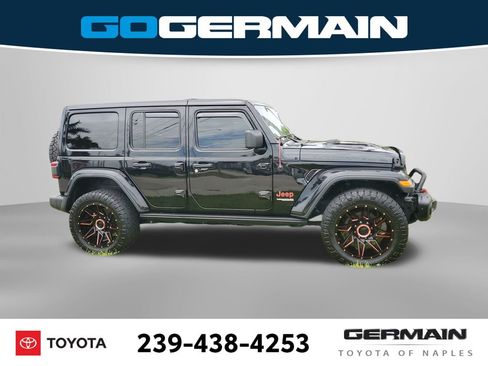 Used 2018 Jeep Wrangler Unlimited Sahara w/ Quick Order Package 24M Moab AWD/4WD image 7