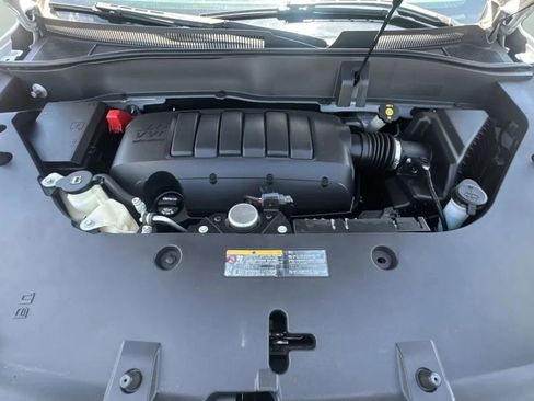 Used 2016 GMC Acadia SLT w/ Premium Edition AWD/4WD image 22