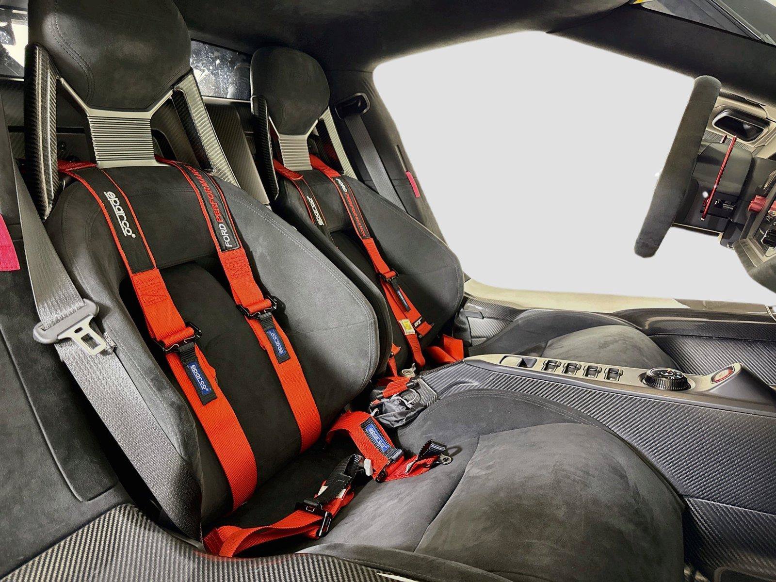 Used 2018 Ford GT RWD image 28