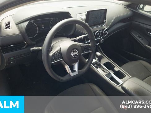 Used 2024 Nissan Sentra SV image 5