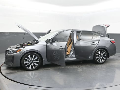 Certified 2024 Nissan Sentra SV w/ SV Premium Package FWD image 40