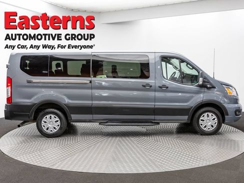 Used 2022 Ford Transit 350 XLT RWD image 4