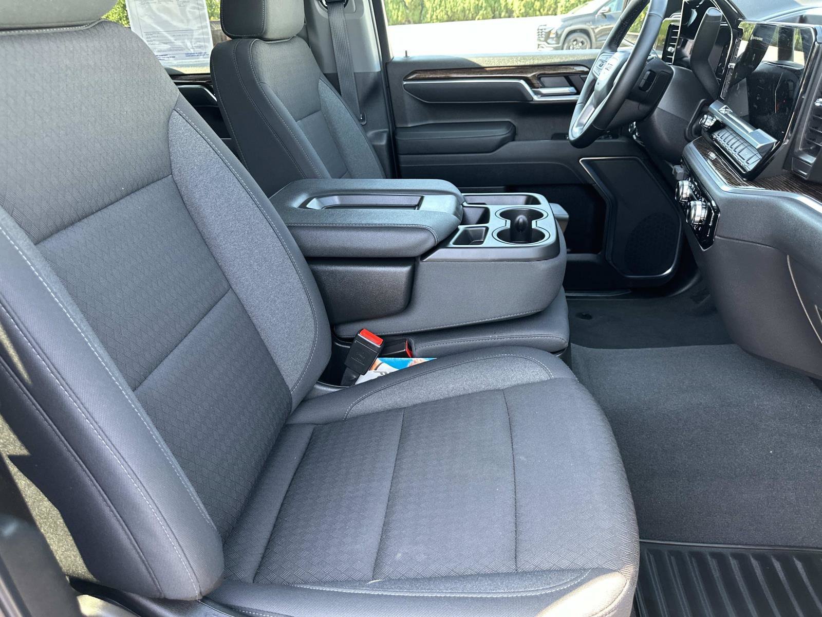 New 2026 GMC Sierra 1500 SLE w/ Preferred Package RWD image 27