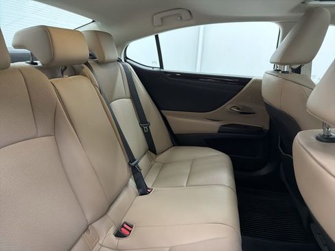 Used 2020 Lexus ES 350 w/ Premium Package image 29