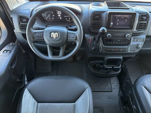 Used 2025 RAM ProMaster 2500 w/ Convenience Group FWD image 11