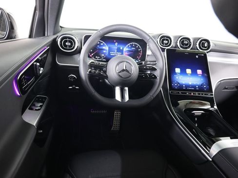 Used 2026 Mercedes-Benz GLC 300 4MATIC image 36