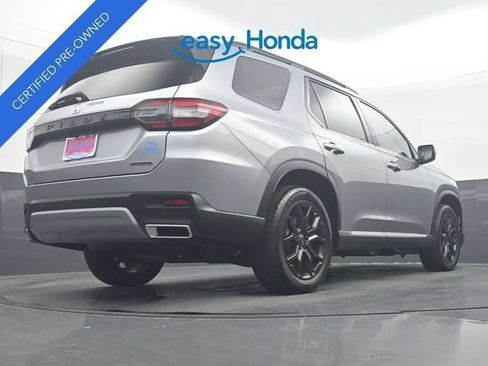 Used 2025 Honda Pilot Touring image 33
