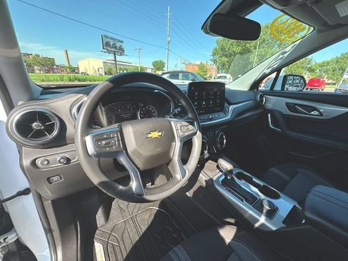 Used 2023 Chevrolet Blazer LT w/ Convenience Package FWD image 10