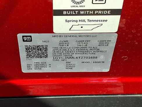 New 2026 Cadillac Vistiq Premium Luxury w/ LPO, Floor Liner Package AWD/4WD image 16