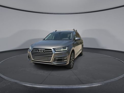 Used 2017 Audi Q7 3.0T Premium Plus w/ Premium Plus Package AWD/4WD image 4