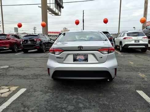 Certified 2023 Toyota Corolla LE image 5
