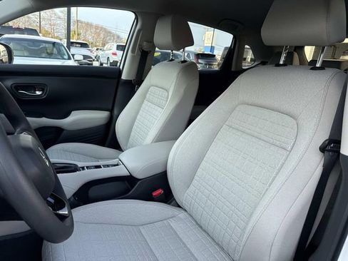 New 2026 Honda HR-V LX image 5