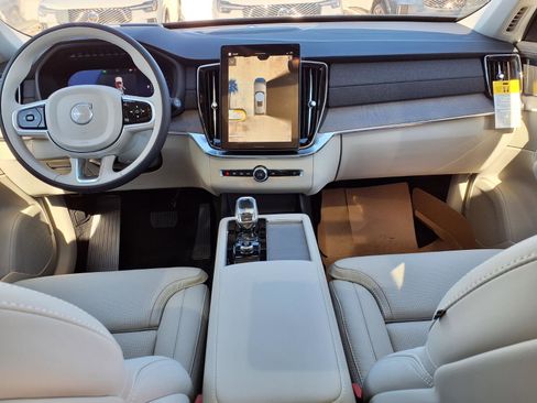 New 2026 Volvo XC90 B6 Ultra w/ Protection Package image 11