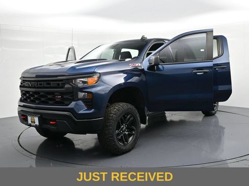 Used 2023 Chevrolet Silverado 1500 Custom Trail Boss AWD/4WD image 32
