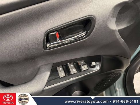 Used 2016 Toyota Prius Three FWD image 7