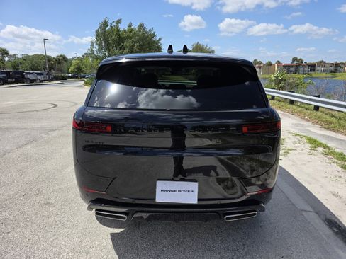 New 2026 Land Rover Range Rover Sport Dynamic SE AWD/4WD image 6