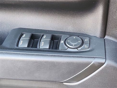 Certified 2022 Chevrolet Silverado 1500 Custom image 25