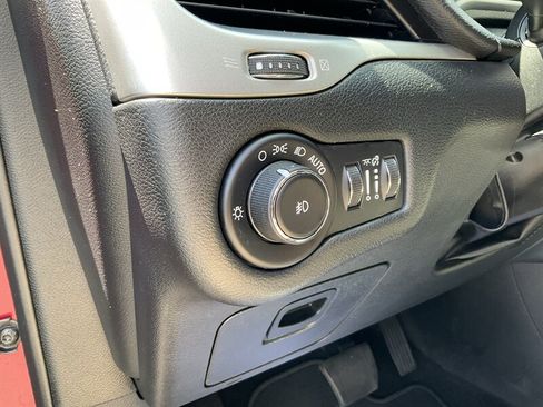 Used 2016 Jeep Cherokee Latitude FWD image 28
