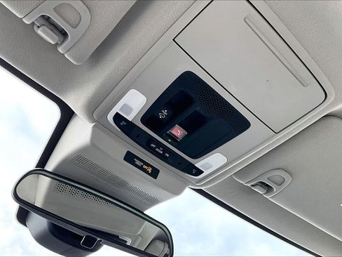 Used 2023 Honda Accord EX image 33