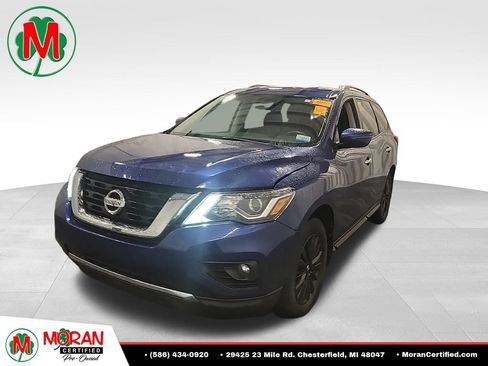 Used 2018 Nissan Pathfinder SV AWD/4WD image 1