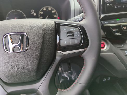 New 2026 Honda Odyssey Sport-L image 24