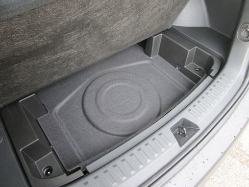 New 2026 Chevrolet Equinox LT w/ Convenience Package II image 13