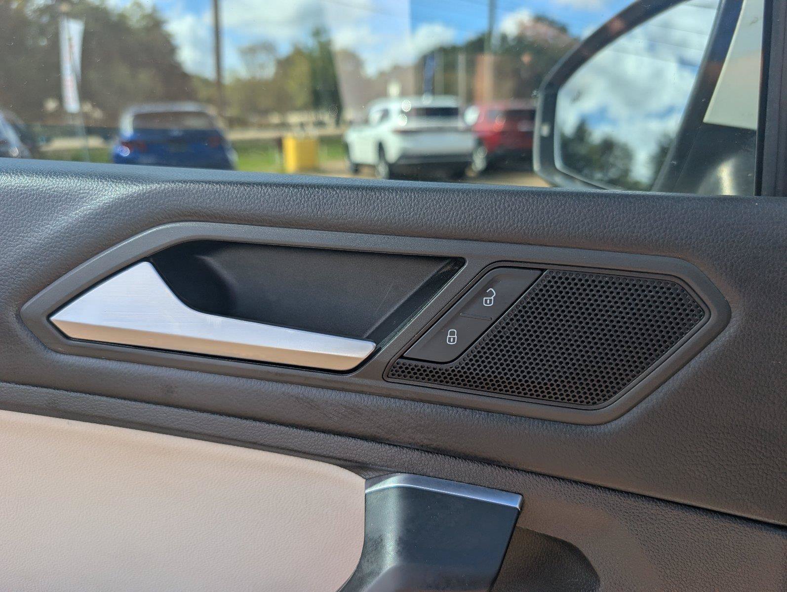 Used 2019 Volkswagen Tiguan S AWD/4WD image 31