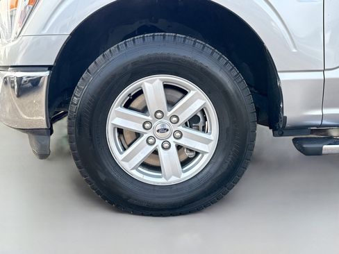 Used 2022 Ford F150 XLT w/ Trailer Tow Package image 39