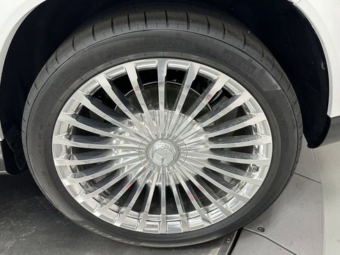 New 2026 Mercedes-Benz Maybach GLS 600 4MATIC image 28
