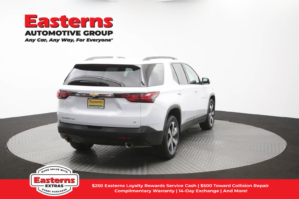 Used 2023 Chevrolet Traverse LT w/ LT Premium Package AWD/4WD image 45