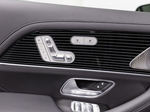 Certified 2024 Mercedes-Benz Maybach GLS 600 4MATIC image 28