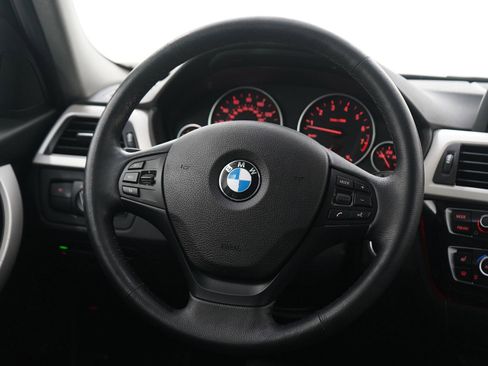 Used 2018 BMW 320i xDrive 320i xDrive image 15