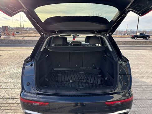 Used 2023 Audi Q5 2.0T Premium w/ Convenience Package image 22