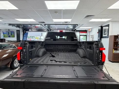 Used 2022 Ford F150 Lightning Lariat AWD/4WD image 31