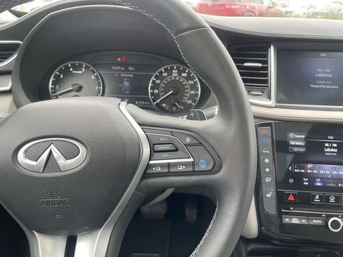 Used 2023 INFINITI QX50 Luxe FWD image 16