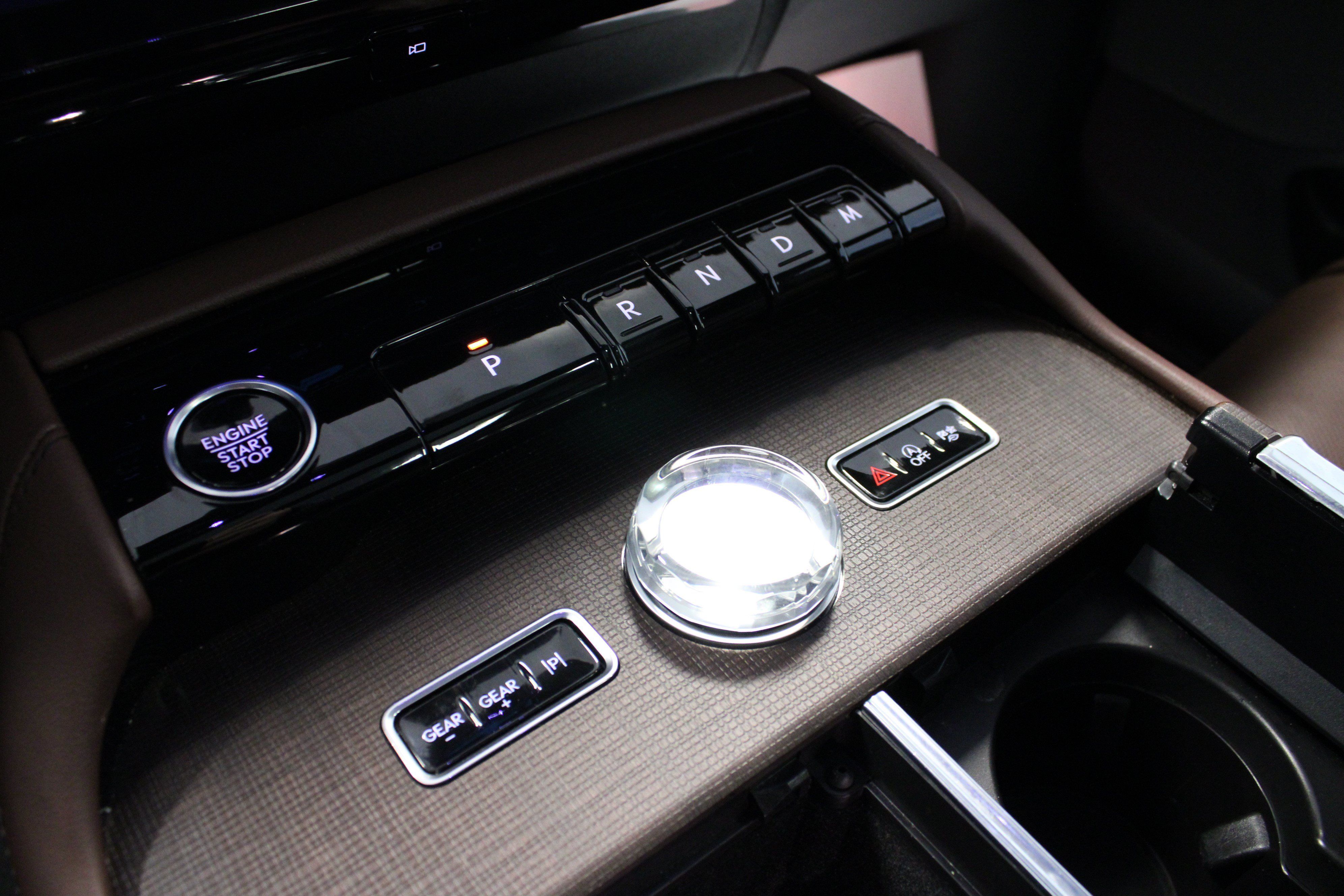 Used 2025 Lincoln Navigator Reserve AWD/4WD image 24