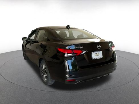 Used 2025 Nissan Versa SV image 11