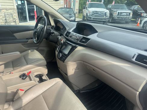 Used 2016 Honda Odyssey EX-L image 10