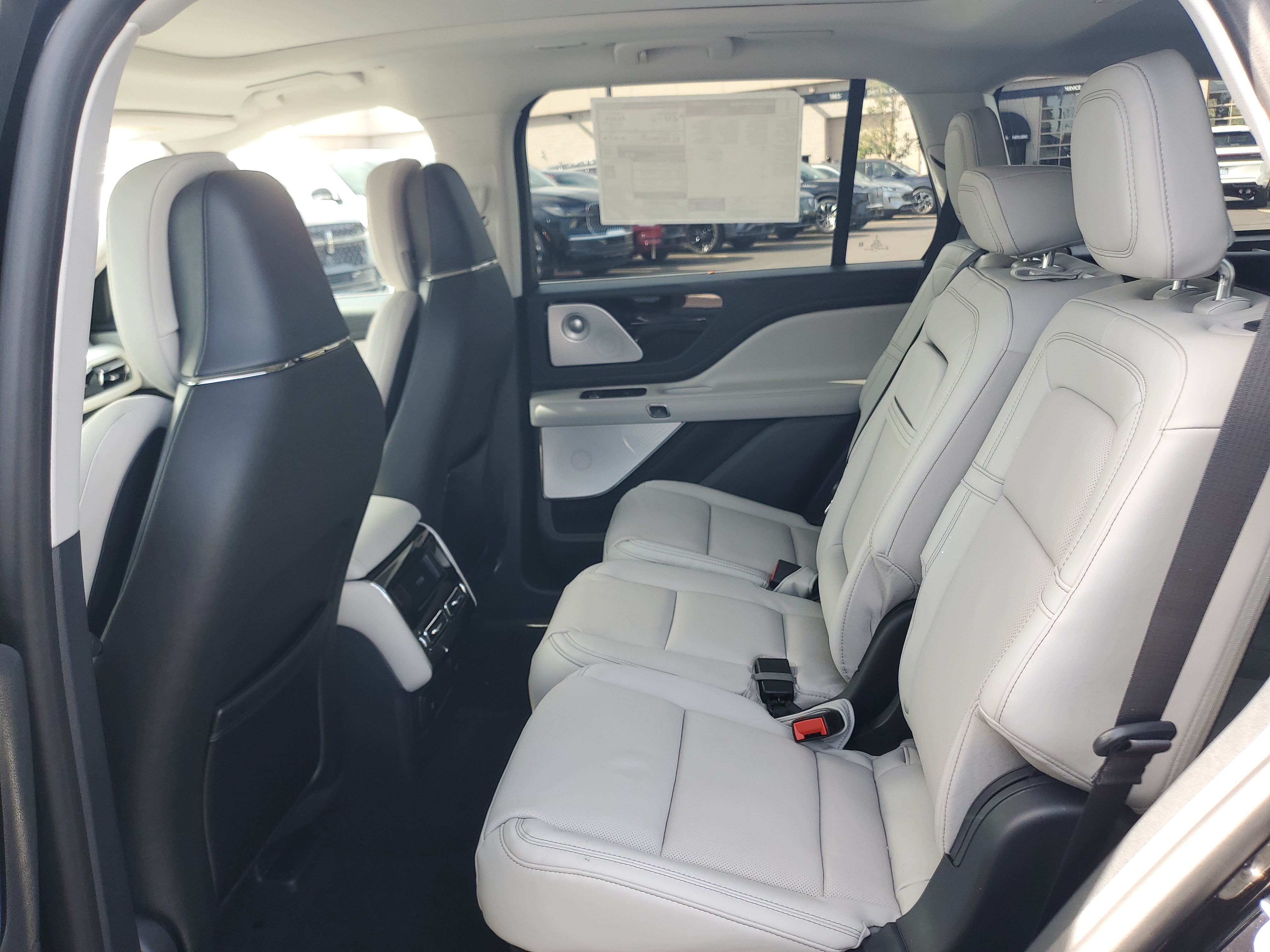New 2027 Lincoln Aviator Reserve AWD/4WD image 23