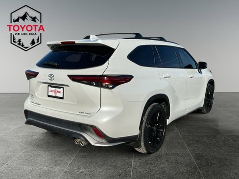 Used 2023 Toyota Highlander XSE image 5