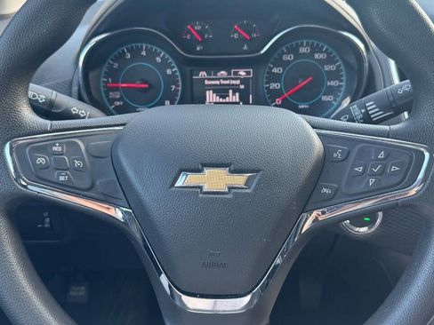 Used 2016 Chevrolet Cruze LT w/ Convenience Package FWD image 16