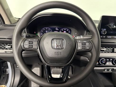 New 2025 Honda Accord SE image 30