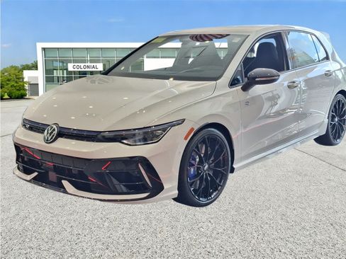 New 2026 Volkswagen Golf w/ Euro Style Package AWD/4WD image 11
