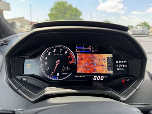 Used 2018 Lamborghini Huracan LP 580-2 RWD image 17