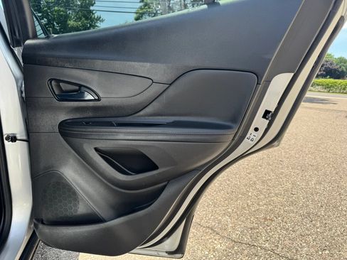 Used 2019 Buick Encore Preferred FWD image 34