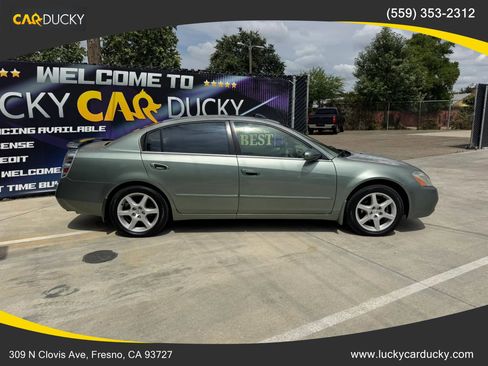 Used 2003 Nissan Altima 3.5 SE FWD image 2