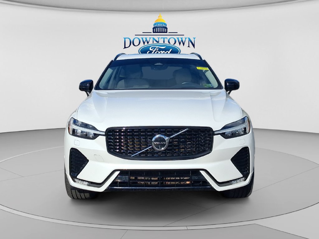 Used 2024 Volvo XC60 B5 Ultimate w/ Protection Package Premier AWD/4WD image 8
