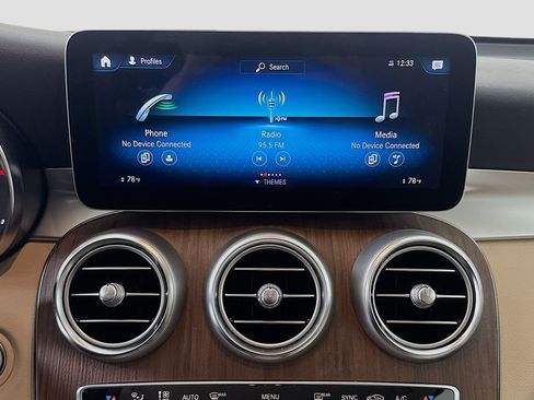 Used 2022 Mercedes-Benz GLC 300 GLC 300 image 15