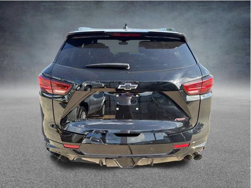 Used 2025 Chevrolet Blazer RS FWD image 2